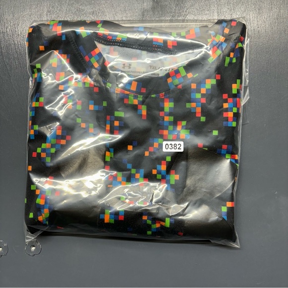 Boys Under Armour Digital T Shirt Sz XL - Picture 6 of 6